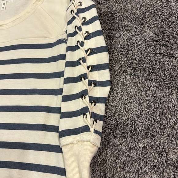 Maurice’s XS striped 3/4 sleeve sweater. - Picture 3 of 5